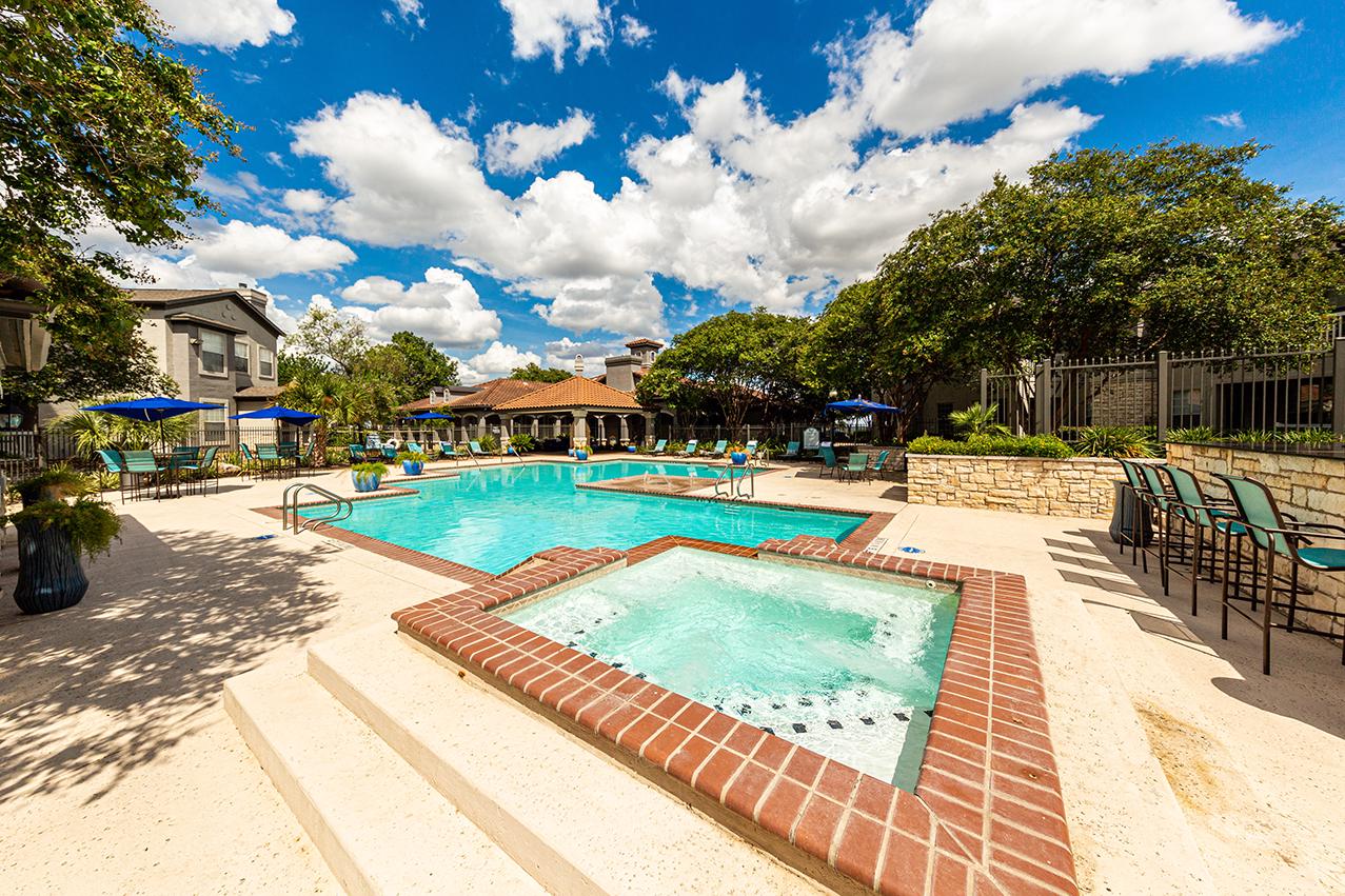 View at Encino Commons/San Antonio, TX