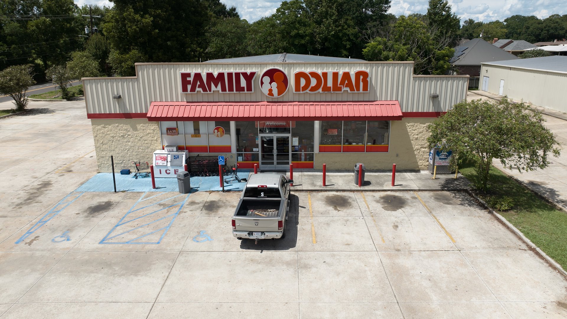 Family Dollar - retail for sale in lafayette, LA
