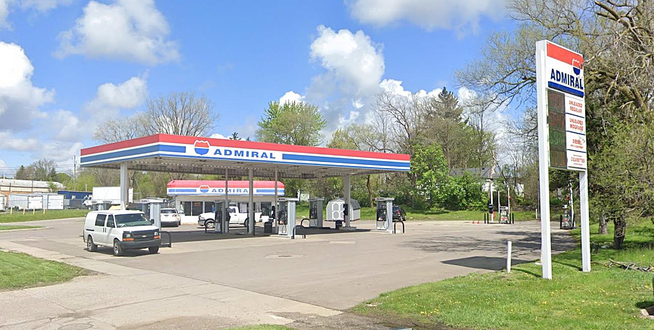 Admiral Petroleum | N Grand River Ave - Lansing, MI — Sale in Lansing, MI, photo 2 of 2