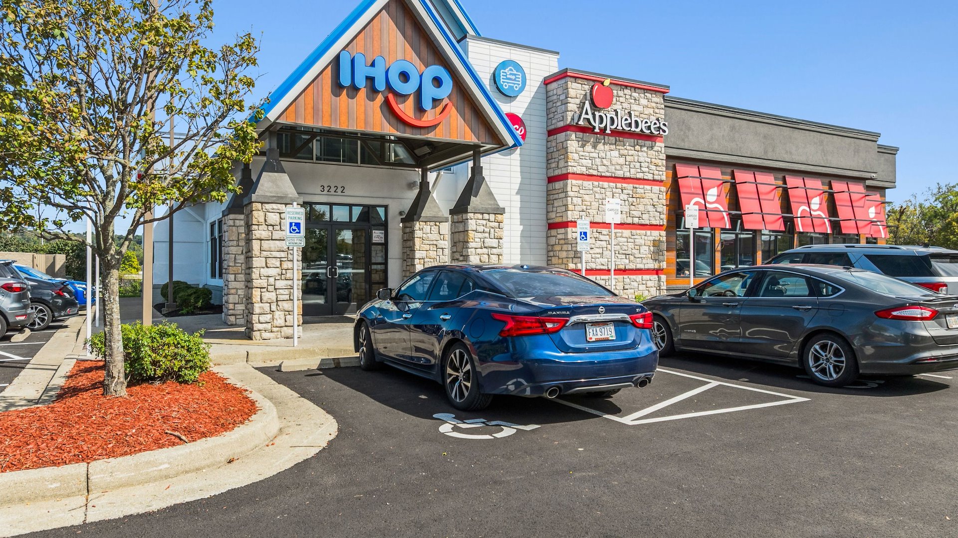 IHOP | Applebee's — Sale in Cincinnati, OH, photo 1 of 5