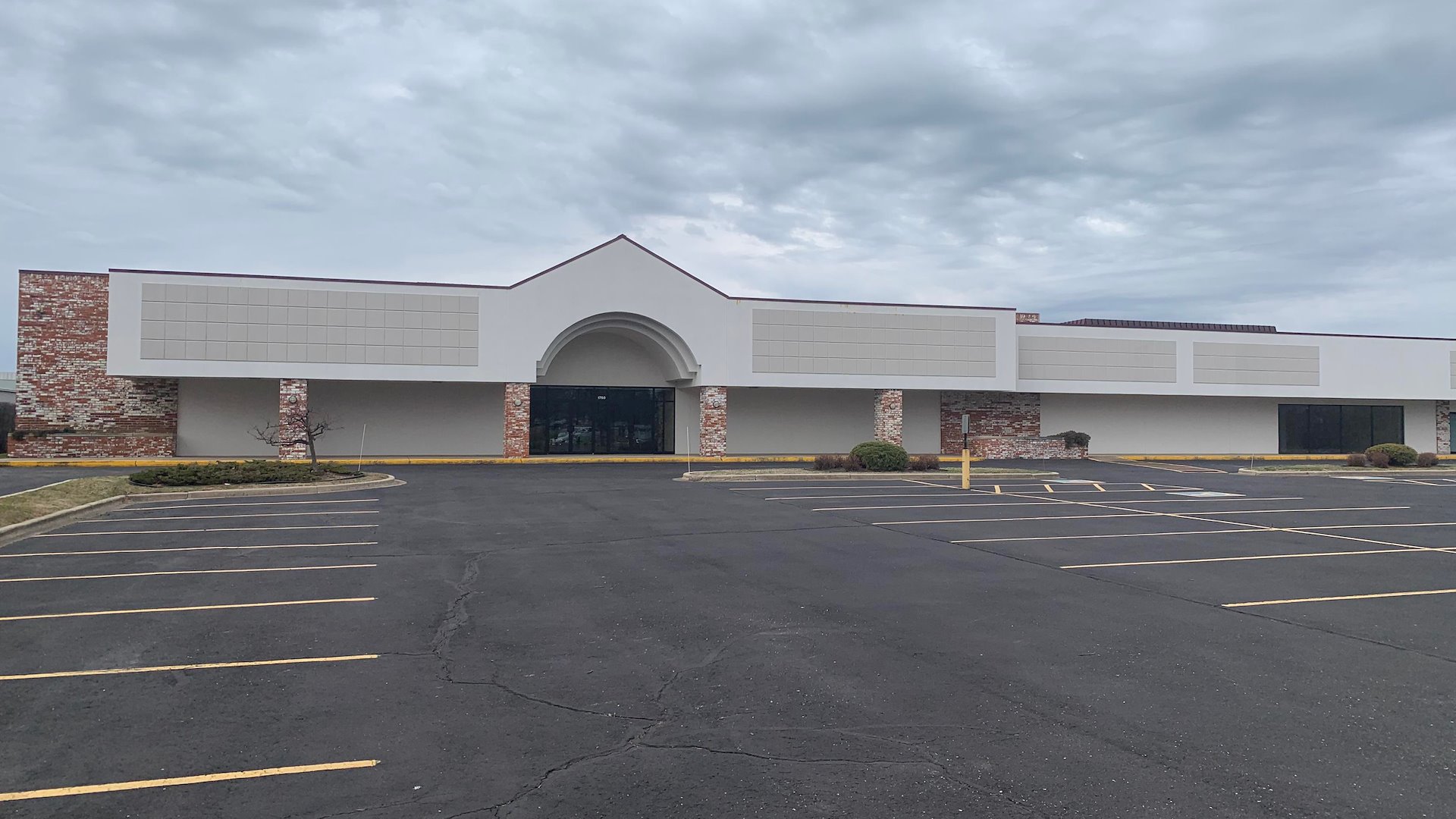 East Towne Mall Vacant OutLot/Madison, Wisconsin