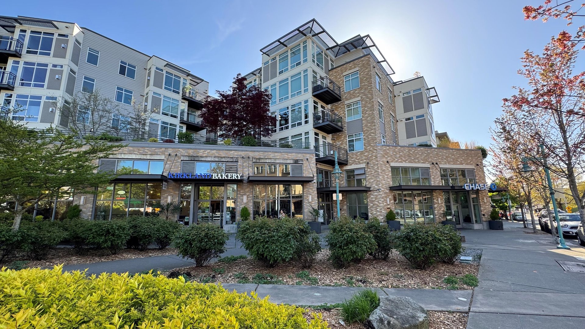 Kirkland Central Retail Condos (Chase Bank Anchor) - retail for sale in kirkland, WA