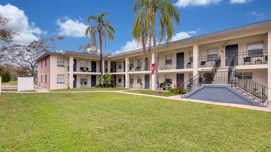 Savannah Apartments/St. Petersburg, Florida