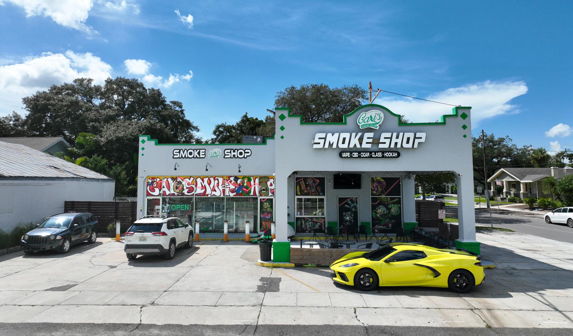 Cali's Smoke Shop | Prime South Tampa Location — Sale in Tampa, FL, photo 1 of 5
