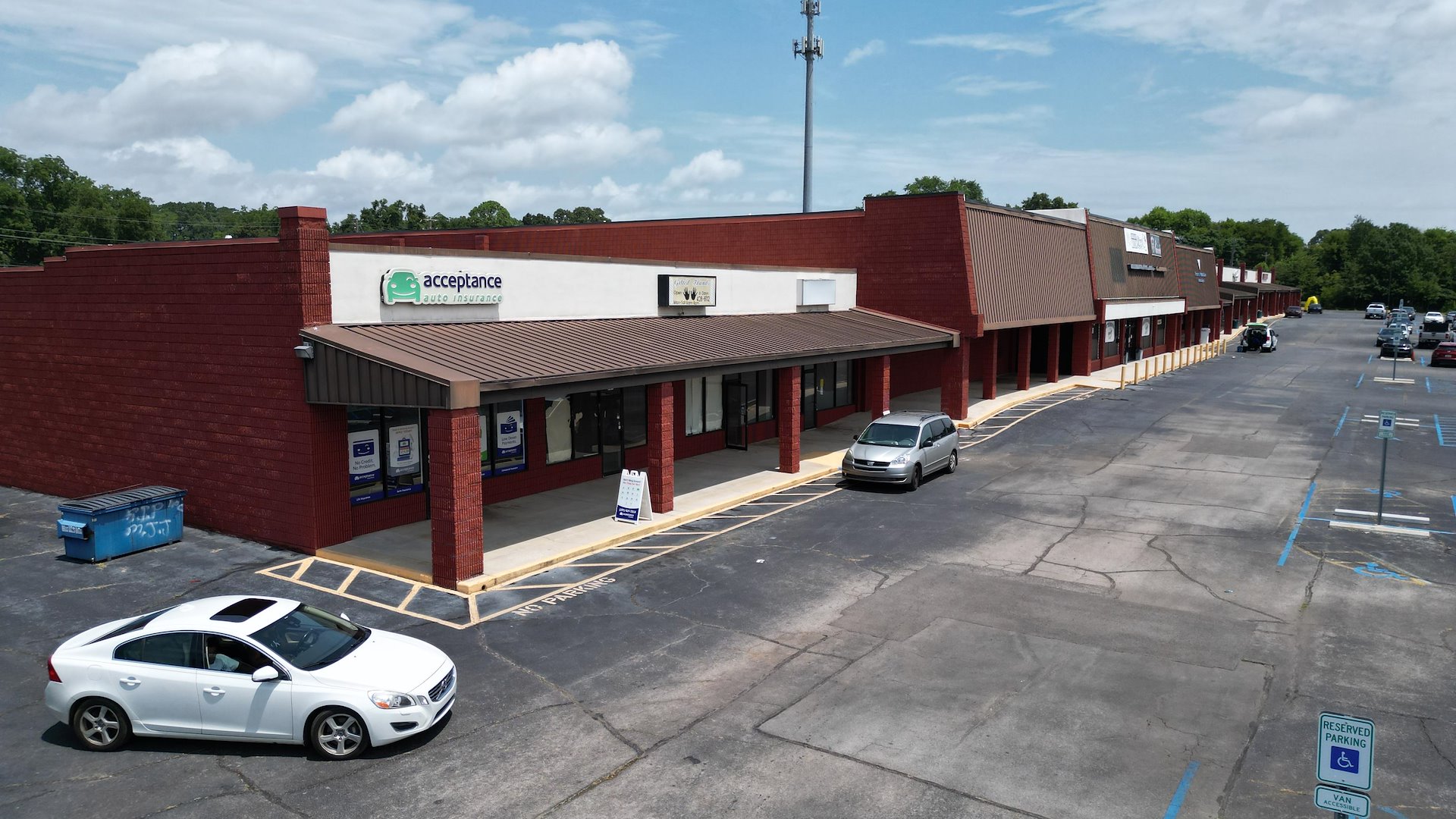 Woodfield Square/Birmingham, Alabama