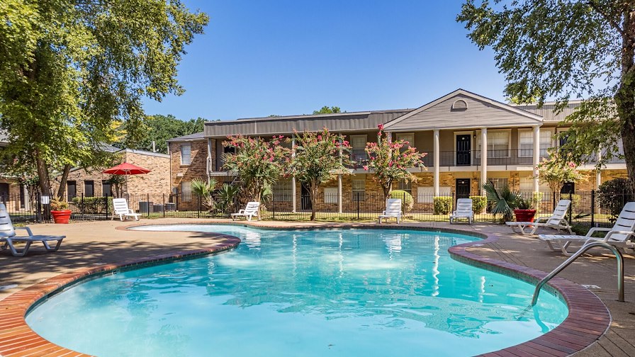 Riverside Oaks Apartments/Shreveport, Louisiana