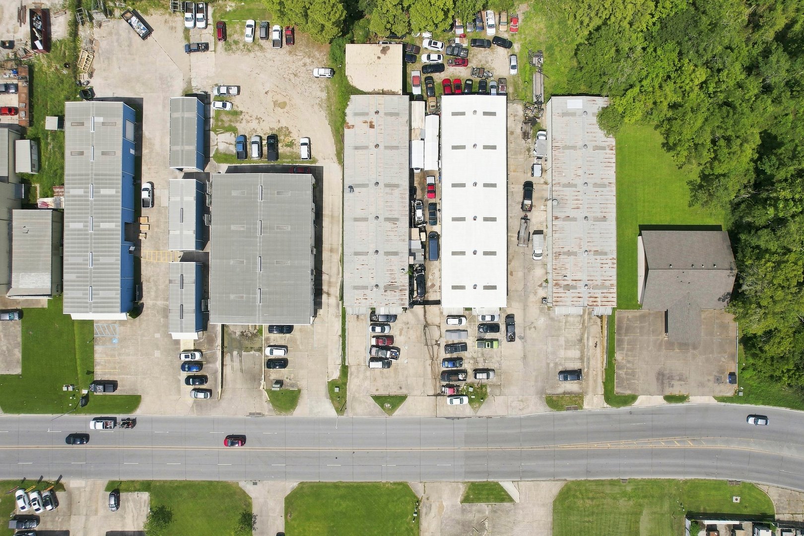 Auction - Small Bay Industrial Value-Add | Southeast — Sale in Baton Rouge, LA, photo 3 of 4