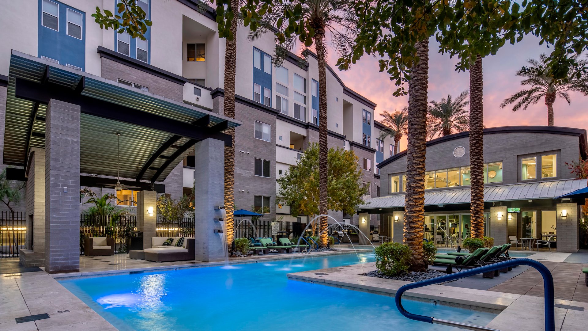 Level at Sixteenth/Phoenix, AZ