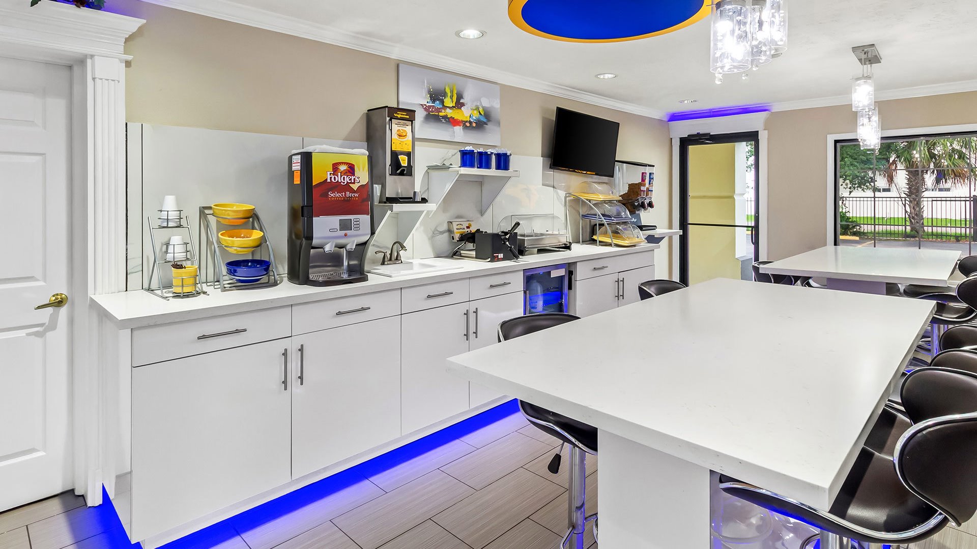 Days Inn by Wyndham Houston I-10 — Sale in Houston, TX, photo 2 of 4