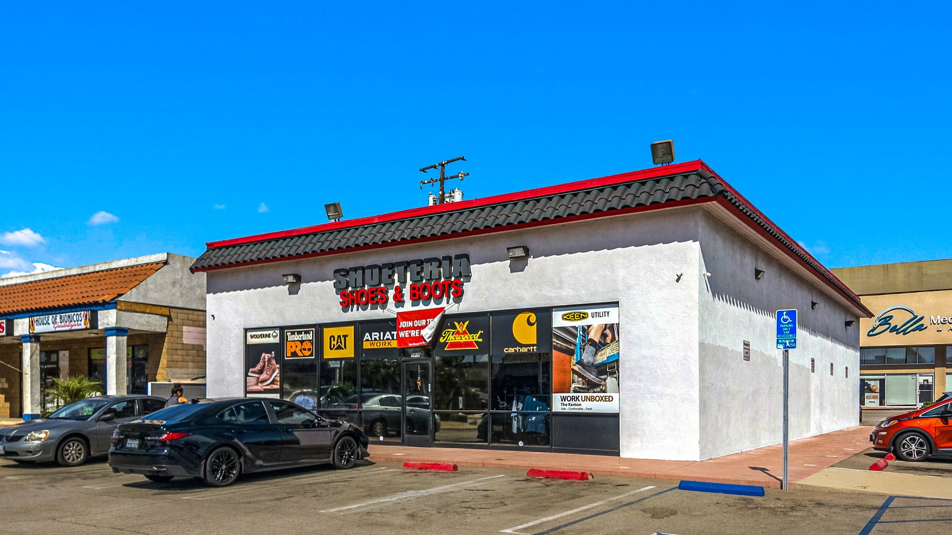 Shoeteria | NNN Lease | Shadow-Anchored by Smart &… — Sale in La Puente, CA, photo 4 of 5