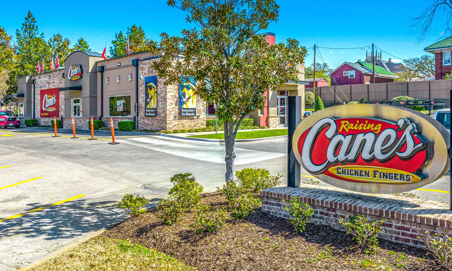 Raising Cane's Recently Extended Lease Traffic Counts of 36k+ CPD/Shreveport, Louisiana