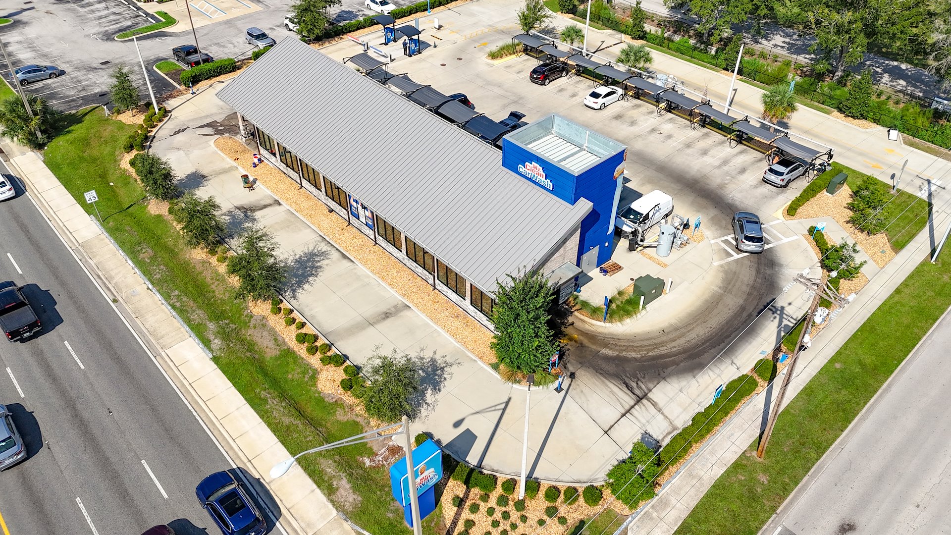 MR. CLEAN CAR WASH | 3 CORPORATE & 4 PERSONAL… — Sale in Orange Park, FL, photo 2 of 5