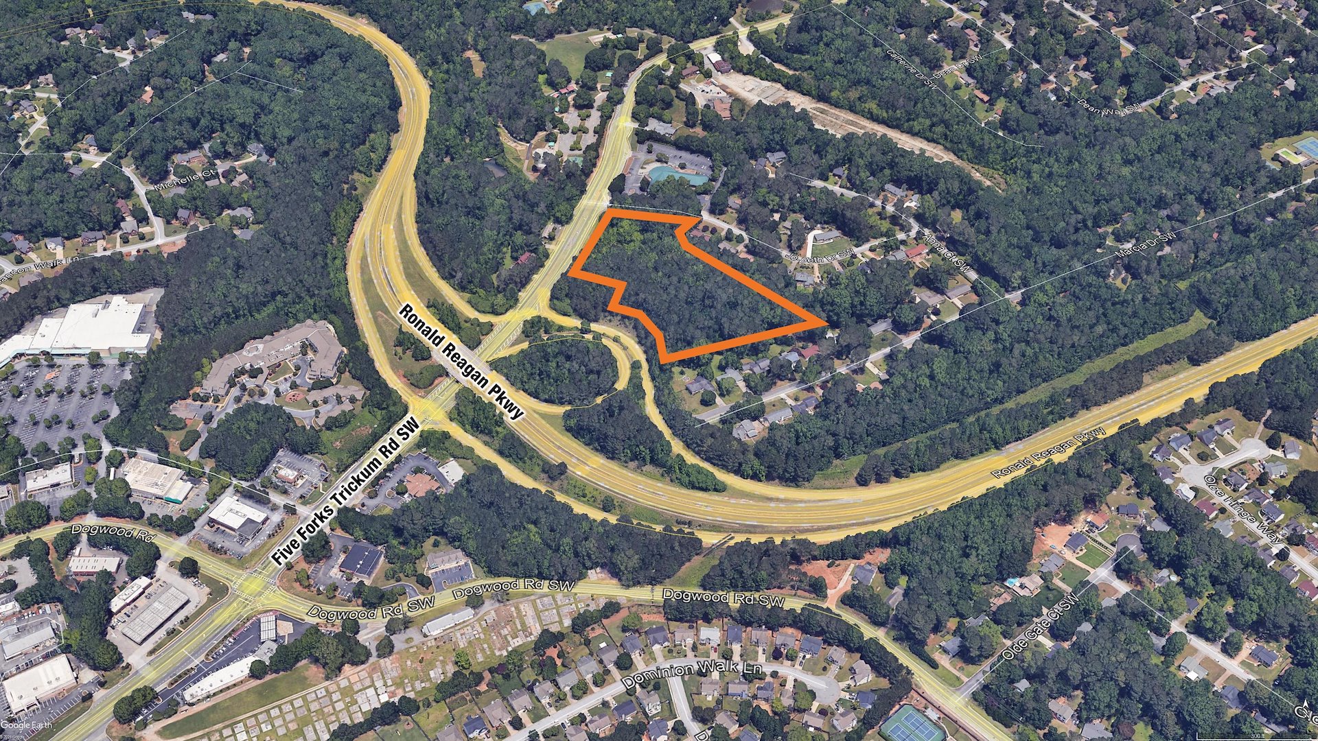 2828 Five Forks Trickum Rd SW/Lawrenceville,