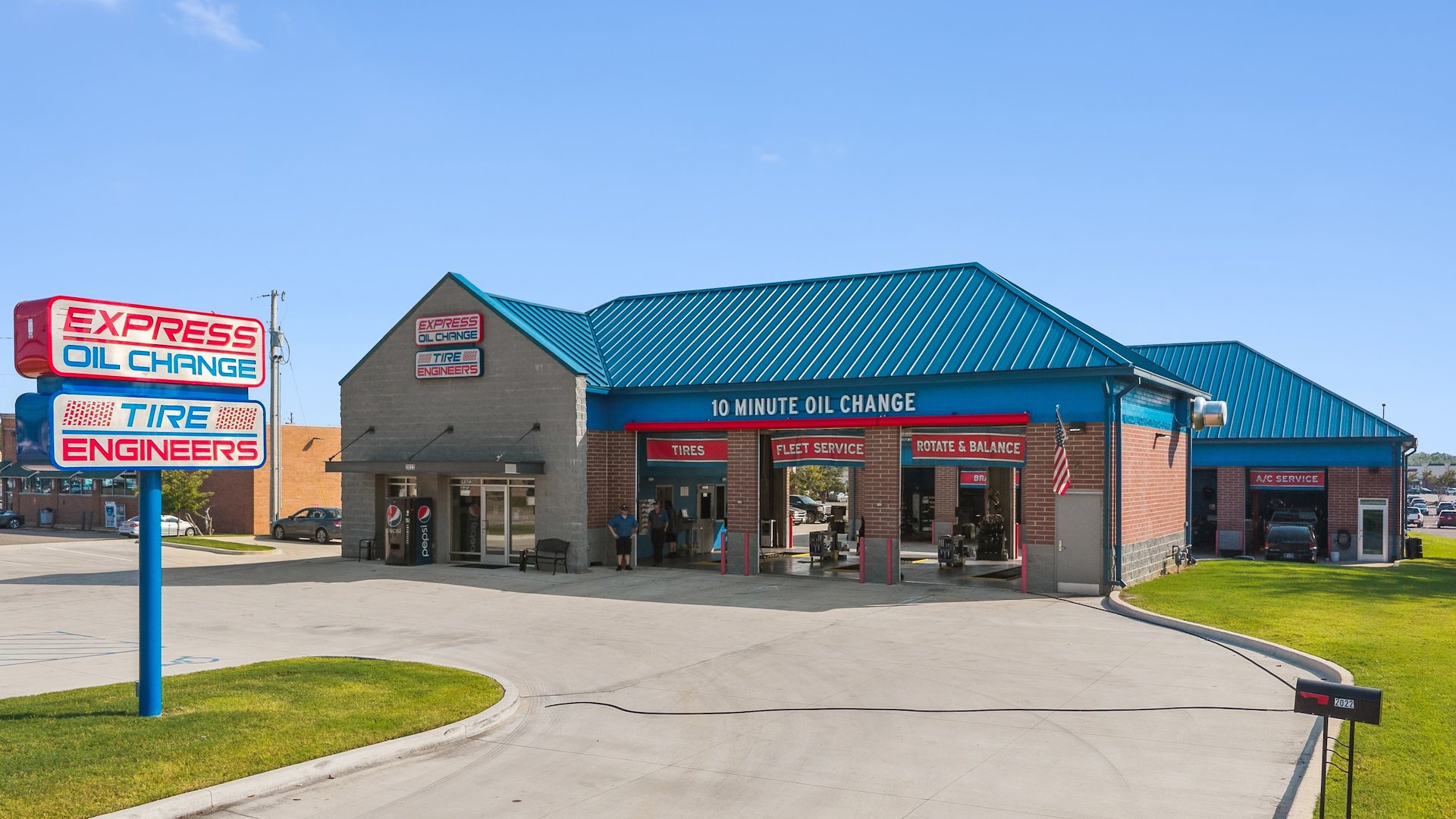 Express Oil Change Sale-Leaseback (Mavis Guaranty) - retail for sale in corinth, MS