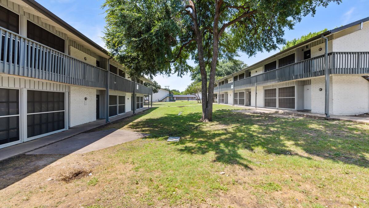 Flats at 183/Irving, Texas