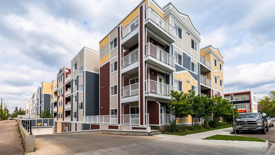 Norwood Village Apartments/Edmonton, AB