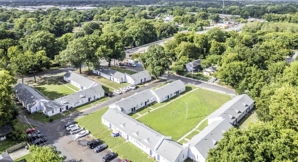 Latham Heights Apartments/Memphis, Tennessee