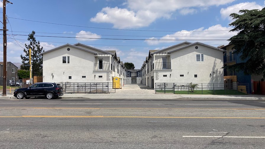 6516 Vineland Avenue/Los Angeles, California