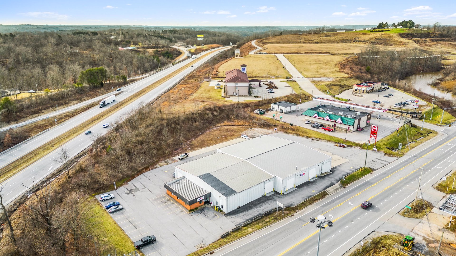 Fedex Ship Center Corporate Guarantee Strategic Location Near Major