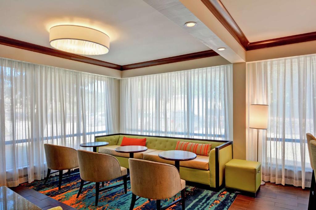 Hampton Inn Mountainbrook — Sale in Birmingham, AL, photo 5 of 5