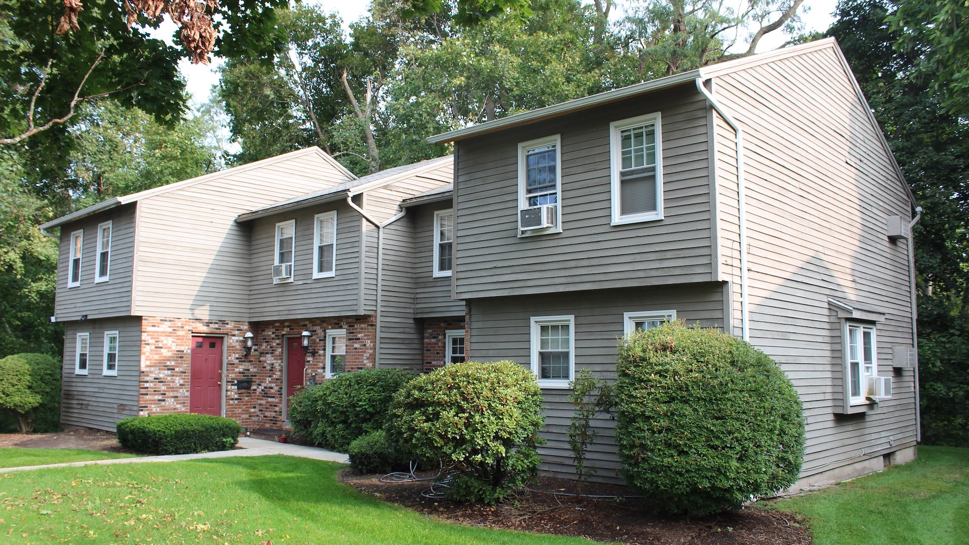 Poquonock Place/Windsor, Connecticut