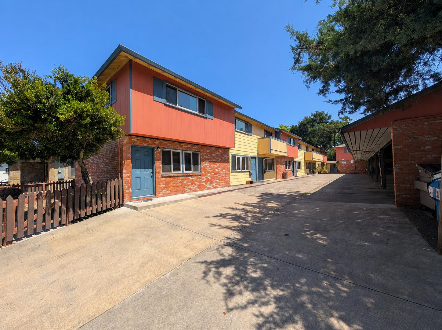 Townhouse Apartments - multifamily for sale in santa rosa, CA