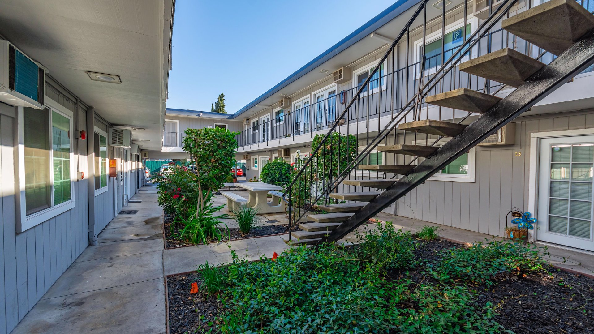 Claremont Manor Apartments/Stockton, California