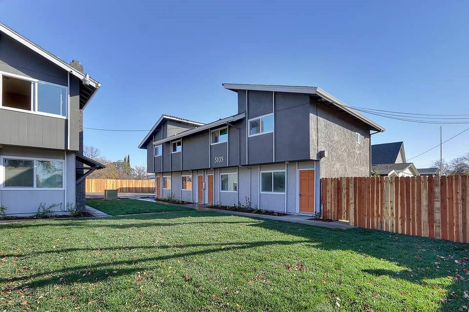 Hollywood Park Villas/Sacramento, California