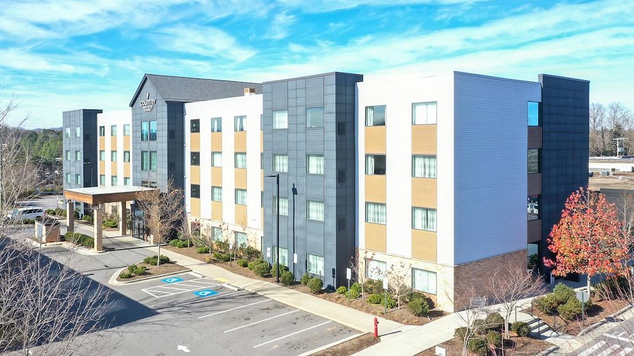 Country Inn & Suites Asheville River Arts District/Asheville, North Carolina