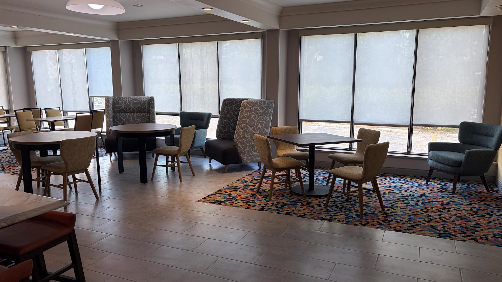 Hampton Inn Mountainbrook — Sale in Birmingham, AL, photo 2 of 5