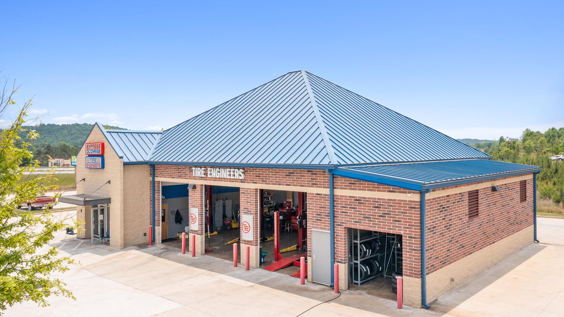 Express Oil Change & Tire Engineers/Dawsonville,