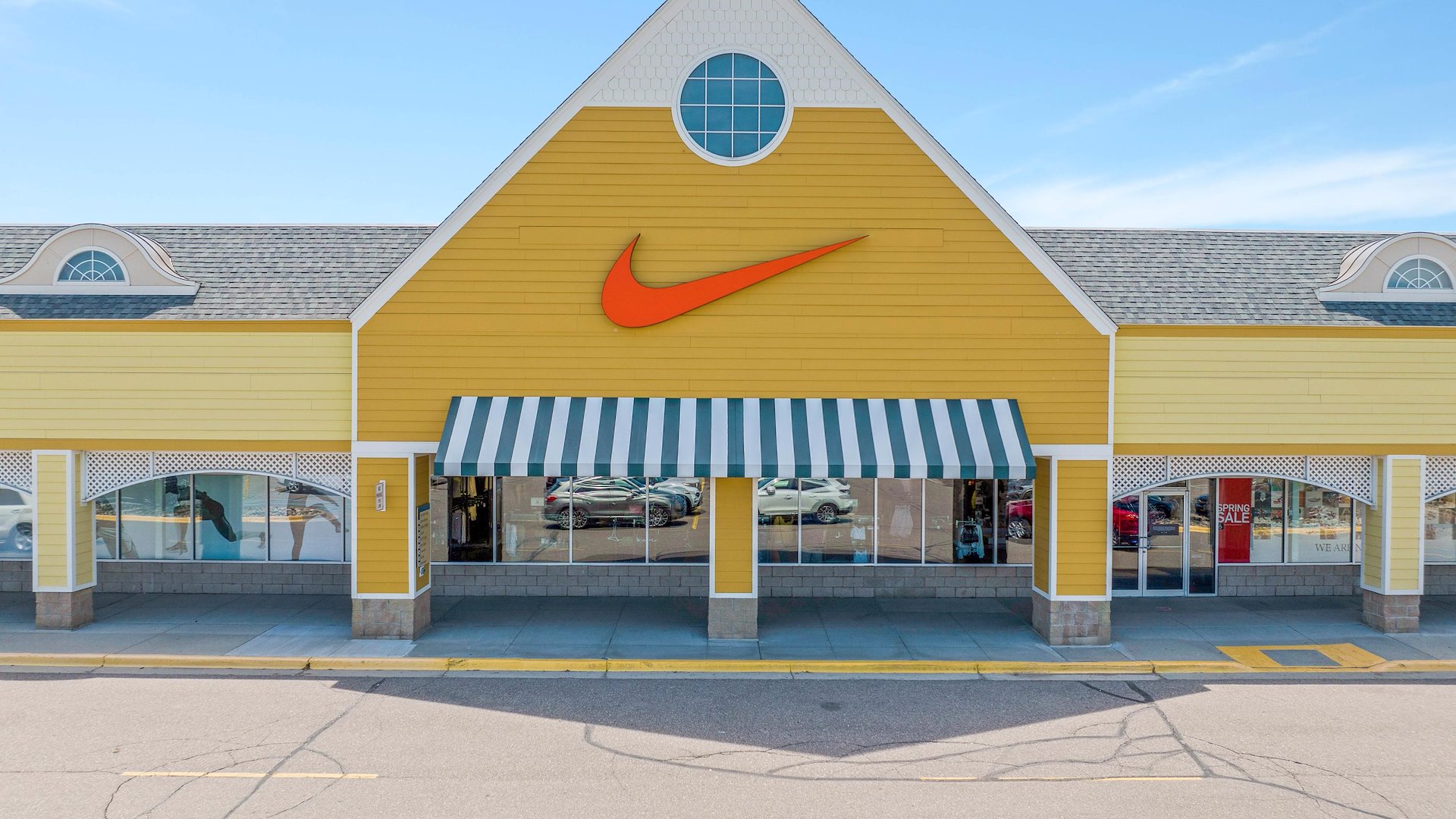 Tanger Outlets/Howell, MI