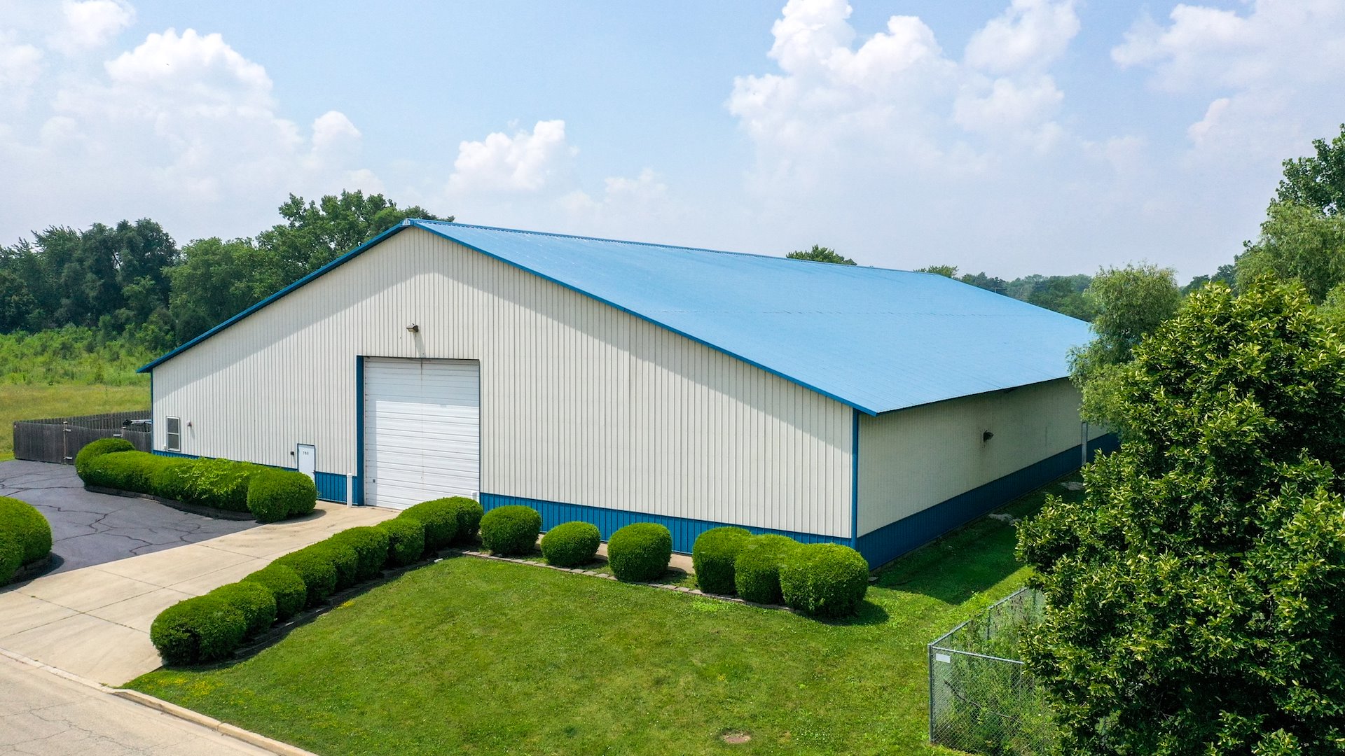 702 Valentin Dr, Round Lake, IL 60073
