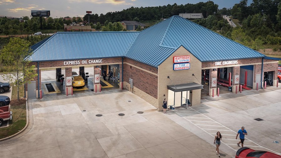 Express Oil Change & Tire Engineers/Dawsonville,