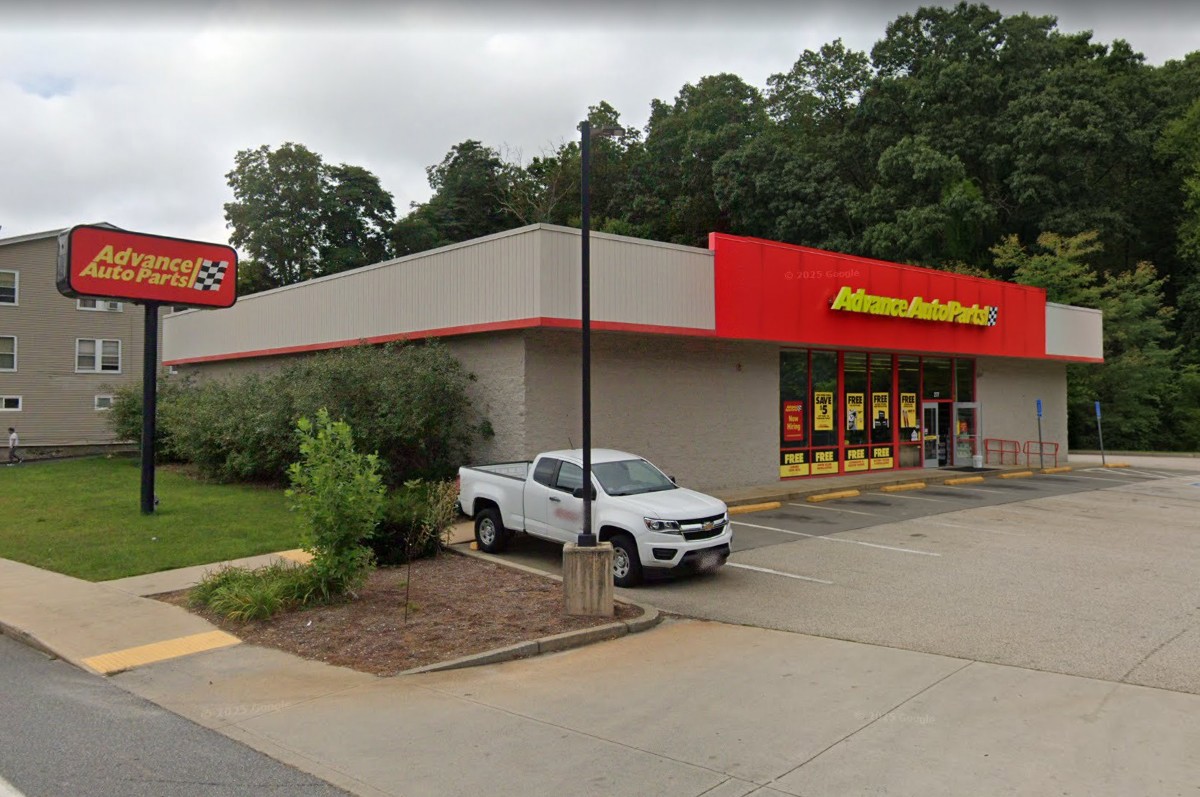 474 Mount Pleasant St, New Bedford, MA 02746