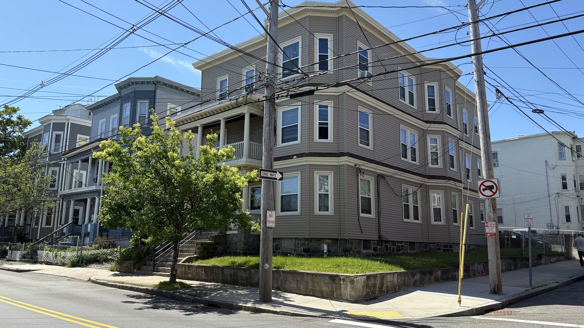 545 Beach Street — Sale in Revere, MA, photo 2 of 2