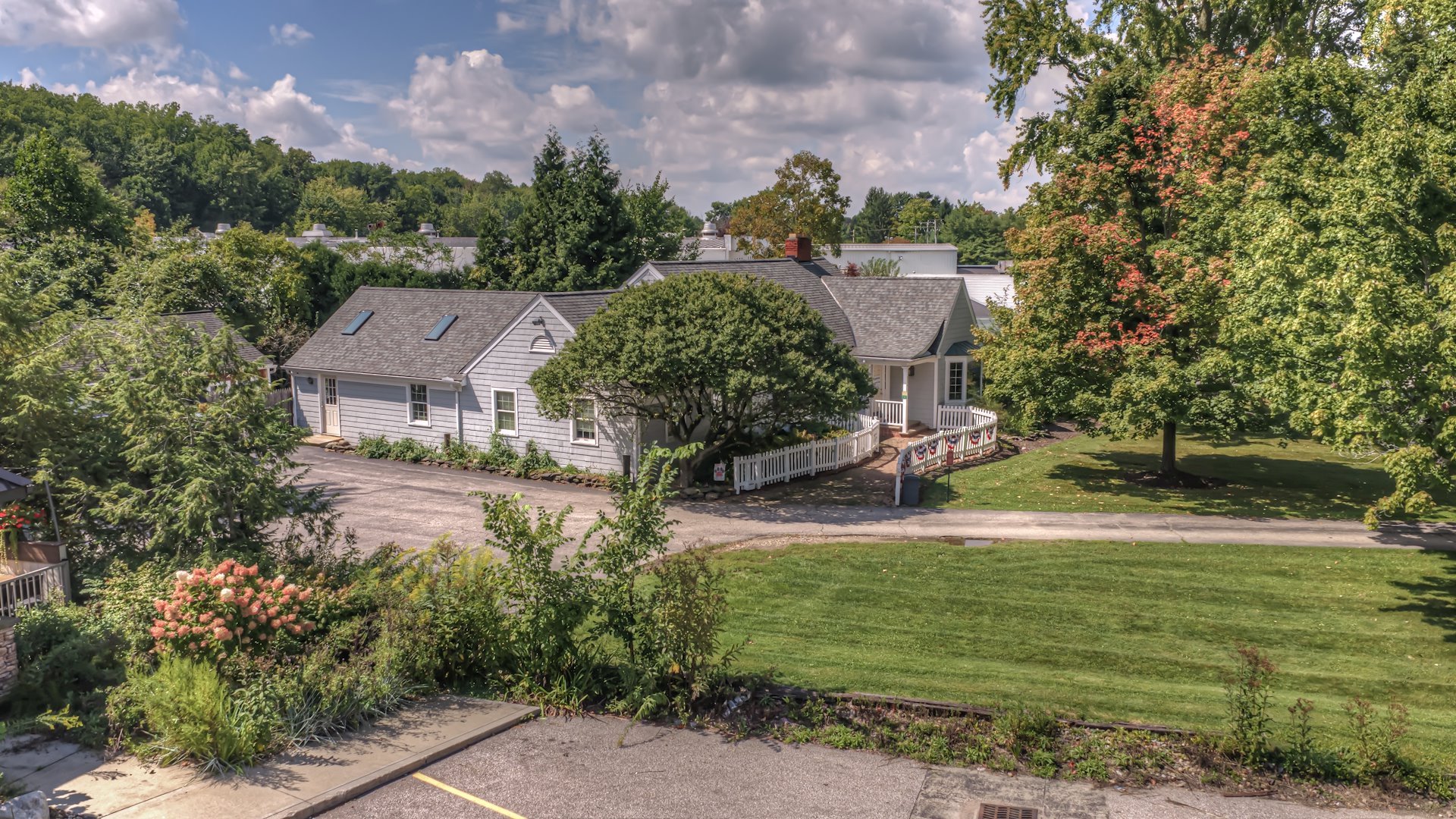 536 Washington St, Chagrin Falls, OH 44022