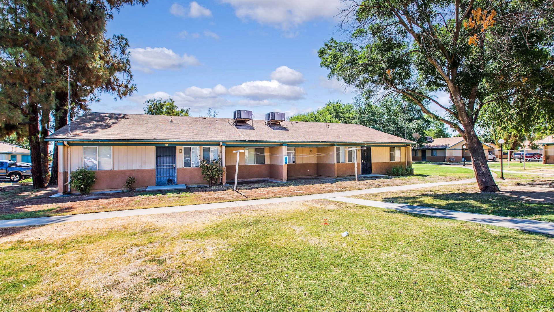 Parkside Apartments/Huron, California