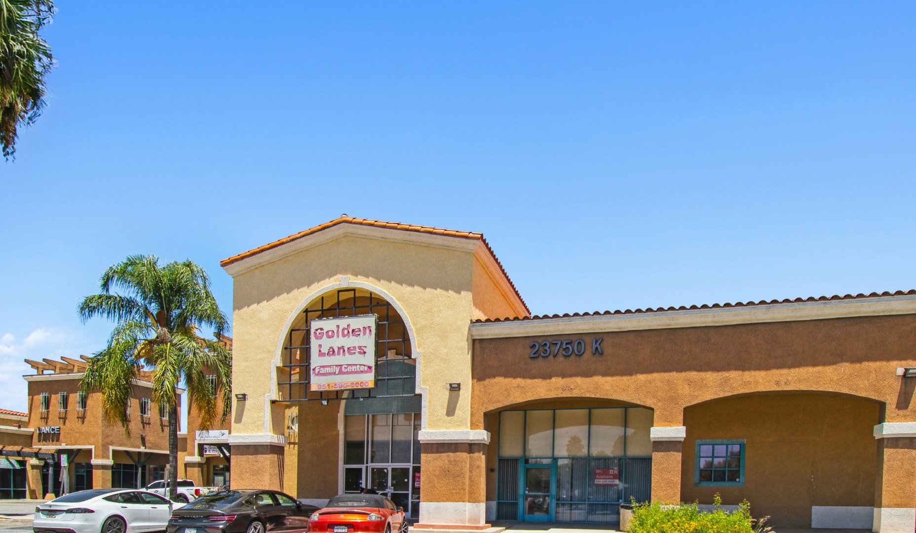 40,000-SF Former Bowling Alley — Sale in Moreno Valley, CA, photo 1 of 3