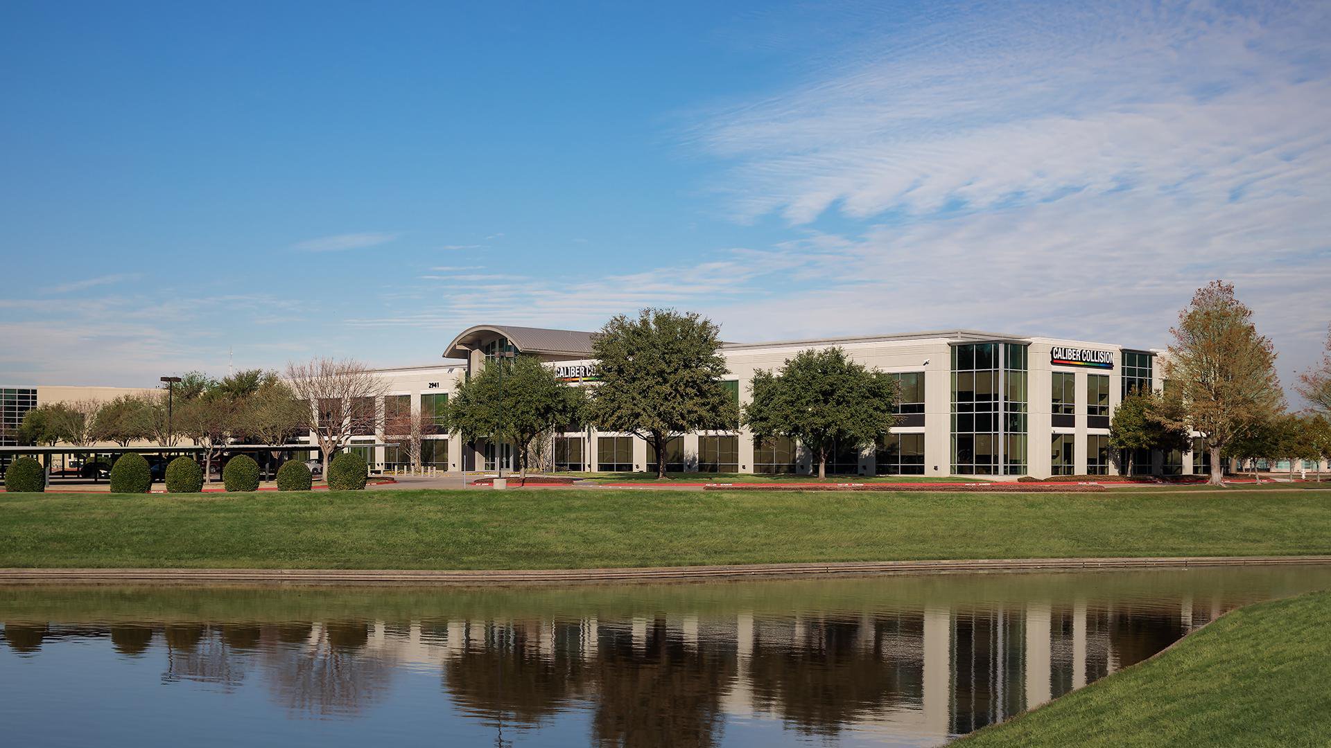 Trophy Net Lease Opportunity Caliber Collision Headquarters Dallas