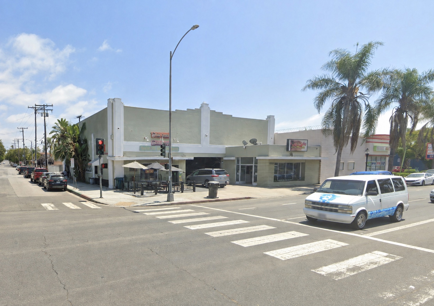 2086 Pacific Ave, Long Beach, CA 90806