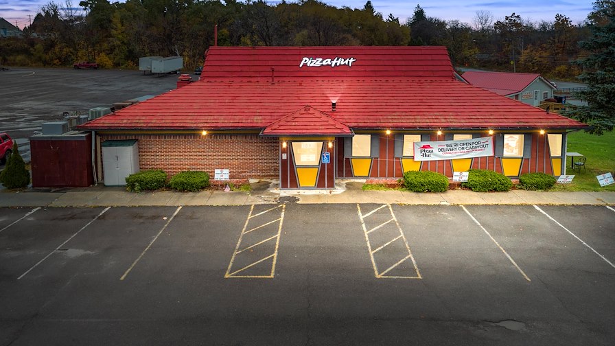 1 Auction Former Pizza Hut Price Chopper & Tractor Supply Outparcel/Cobleskill, New York