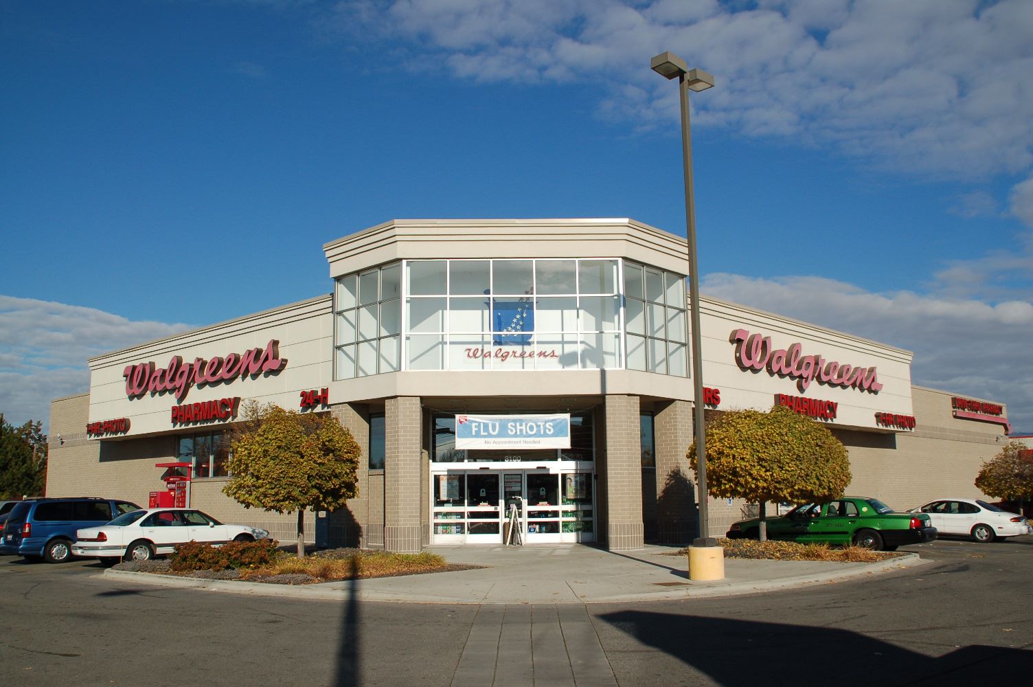 Walgreens NN Lease Very Strong Sales/Muscatine, Iowa