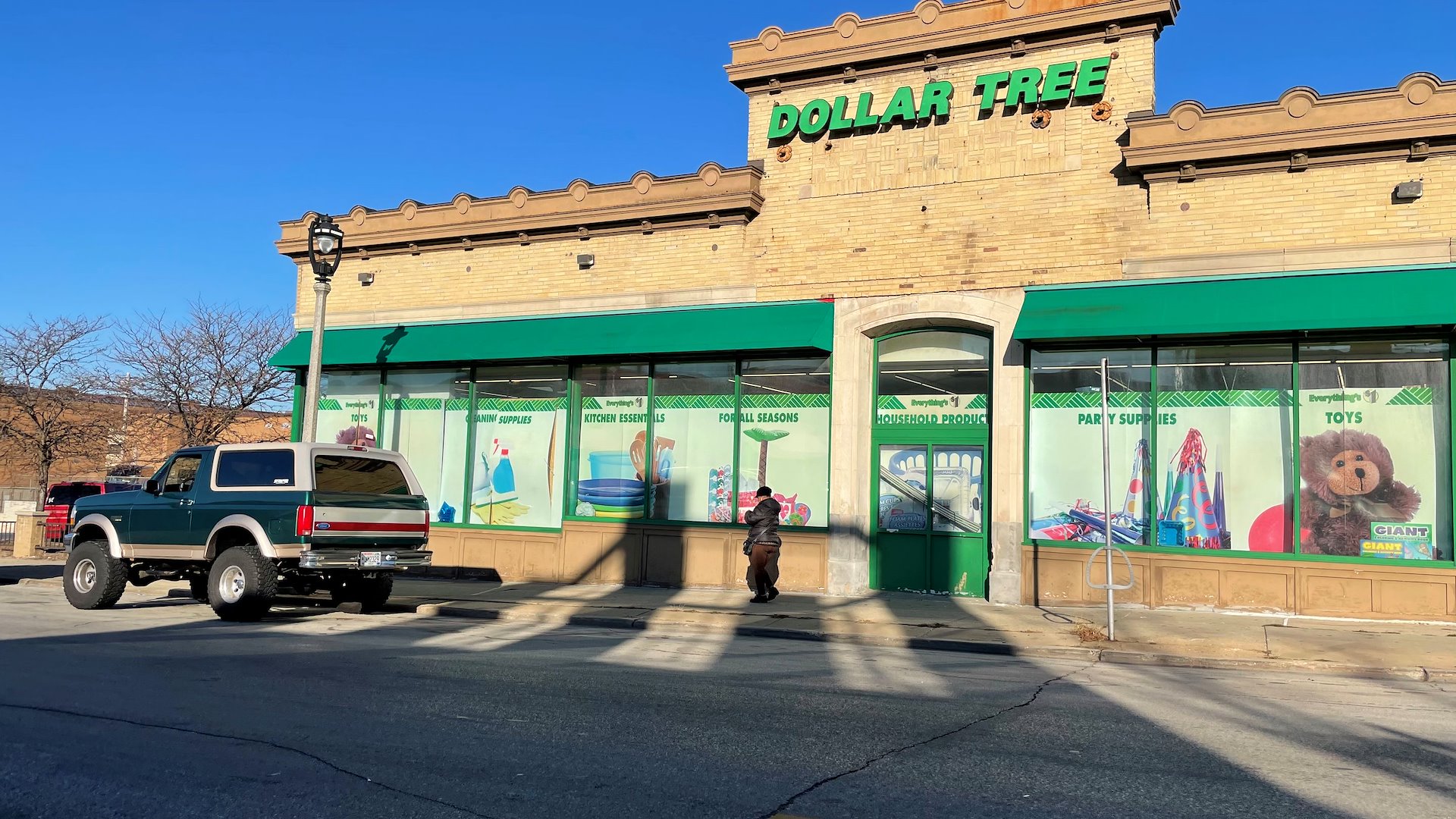 Dollar Tree/Milwaukee, Wisconsin