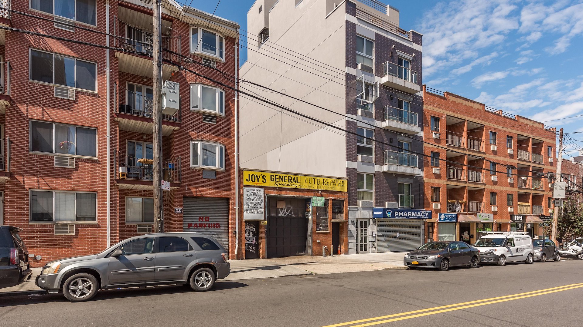 2326 Broadway/Queens, New York