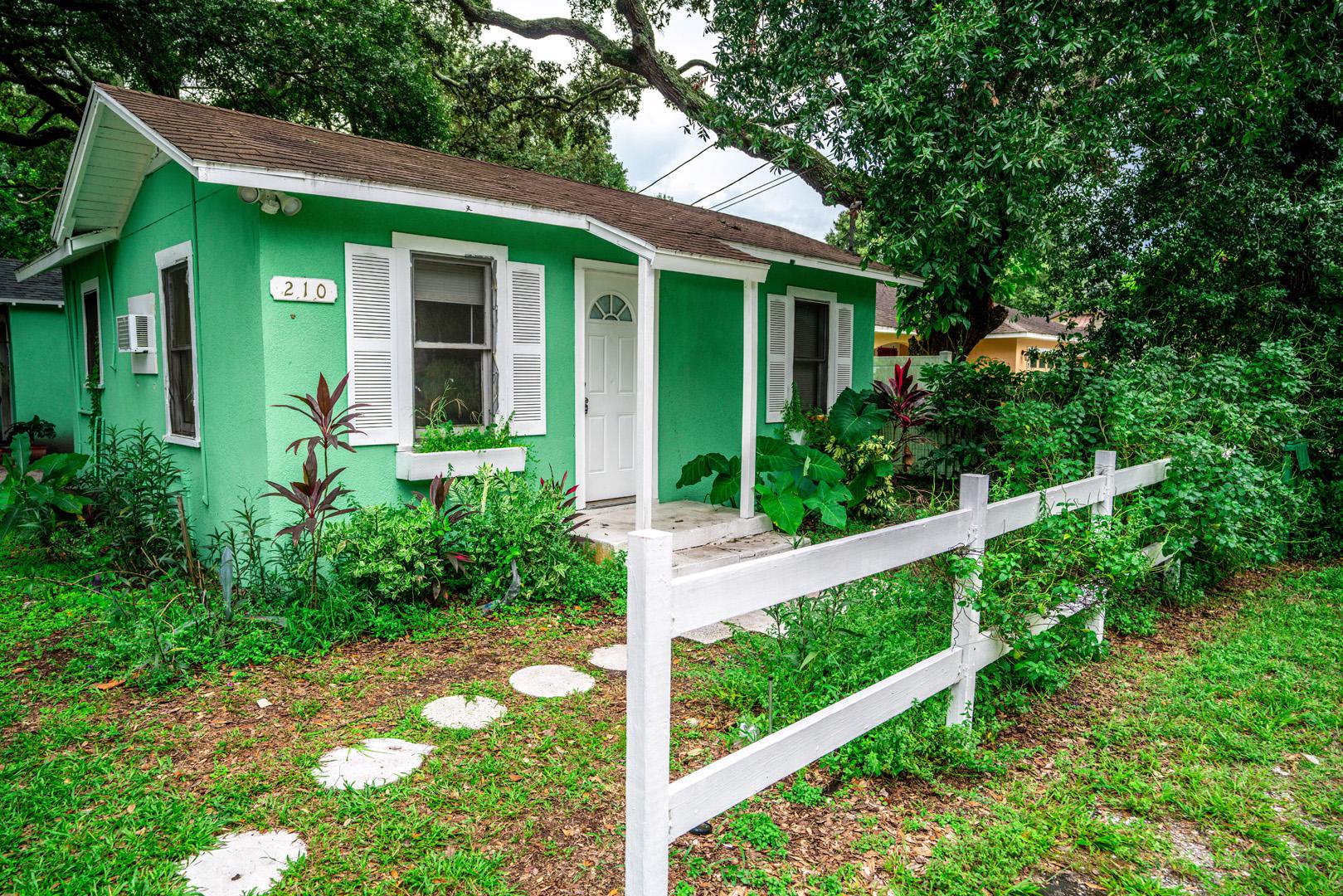 Tampa Street Cottages/Tampa, Florida
