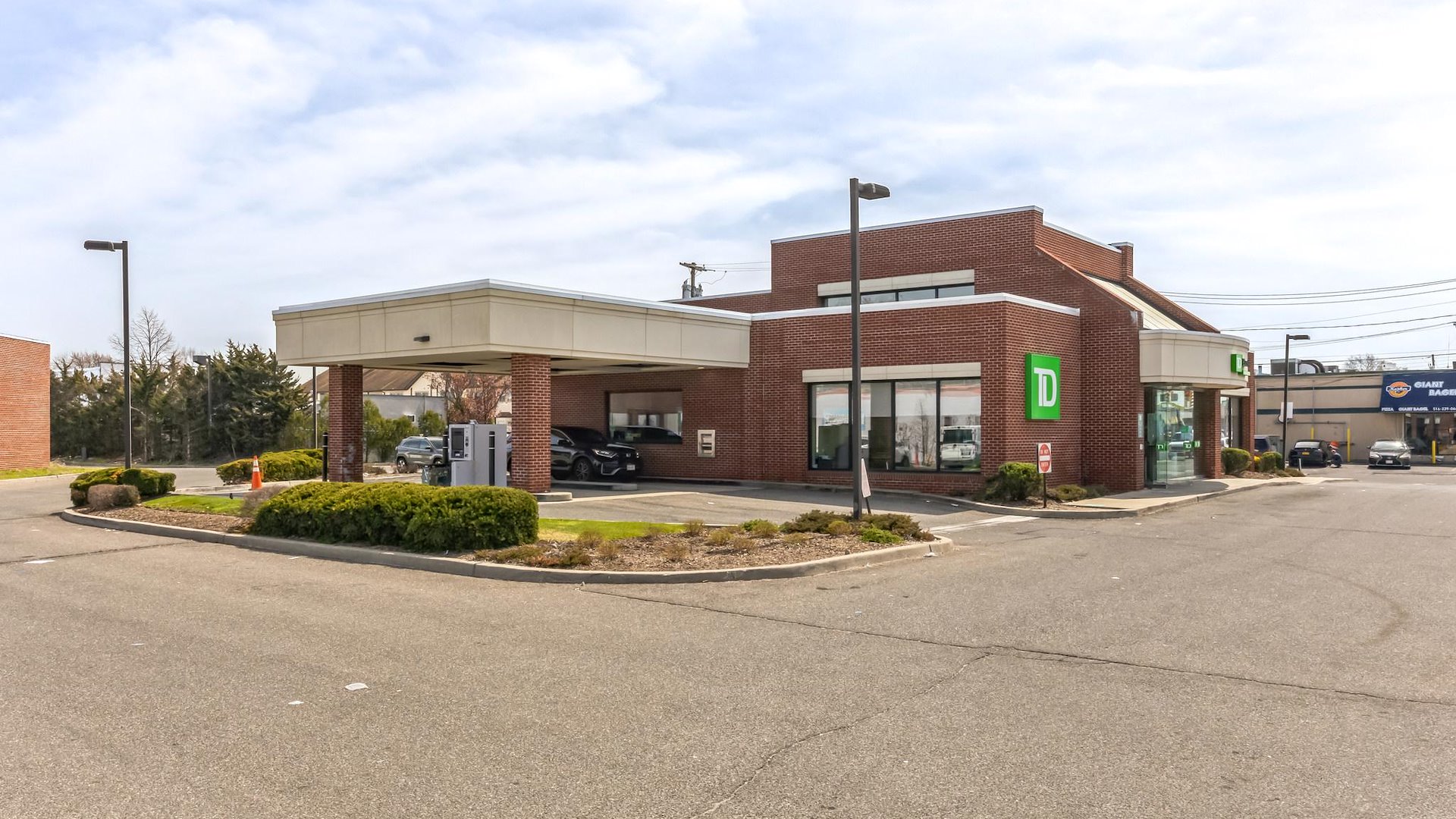 TD Bank (Absolute NNN) Prime Long Island Location/Lawrence, New York