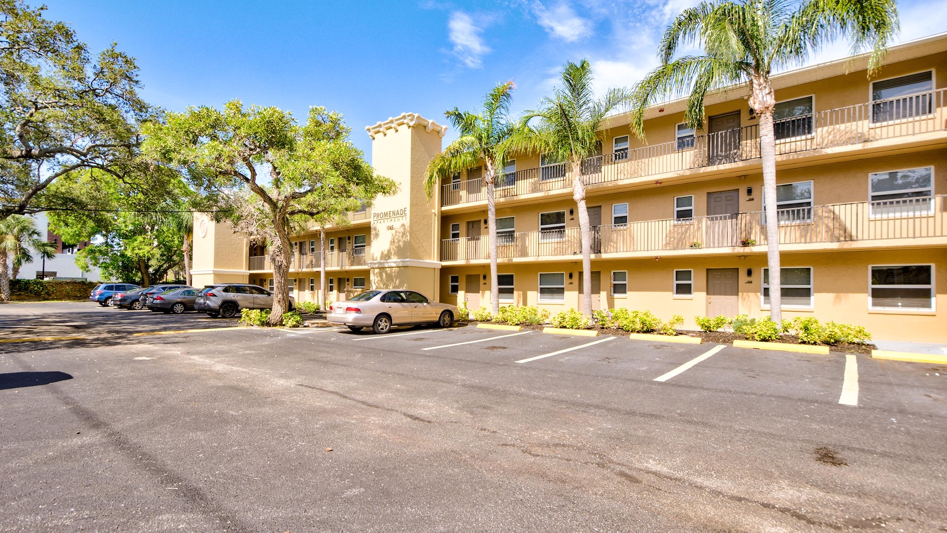 Promenade Apartments/Sarasota, Florida