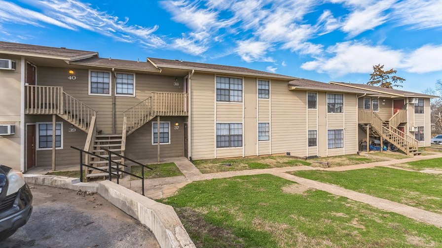 Cedar Ridge Apartments/Sand Springs, Oklahoma