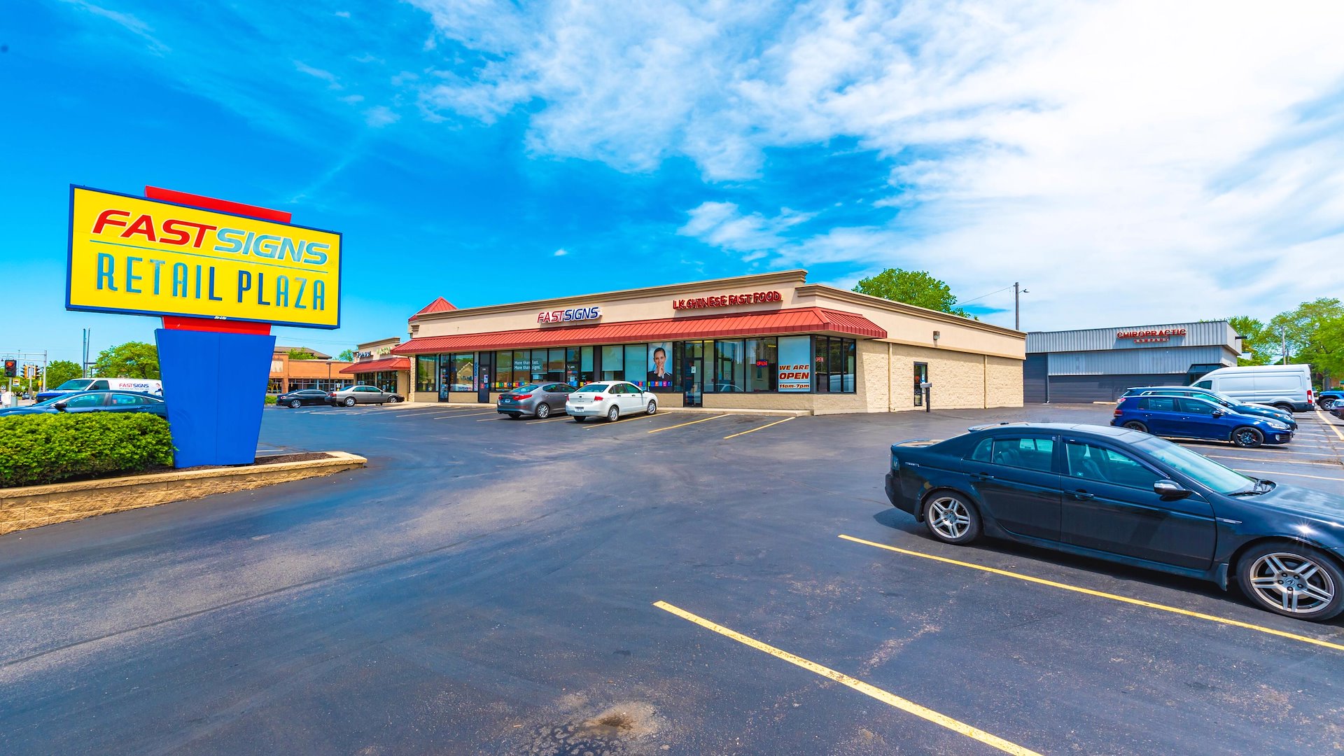 Bayshore Area Retail Plaza/Glendale, Wisconsin